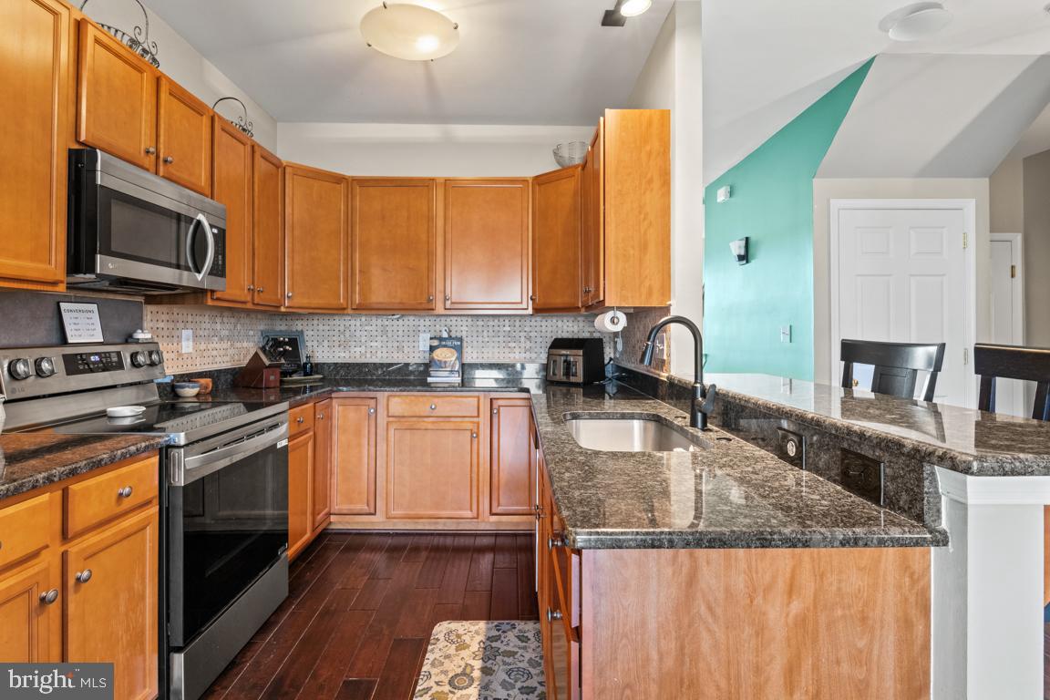 EDGEWOOD TERRACE - Residential