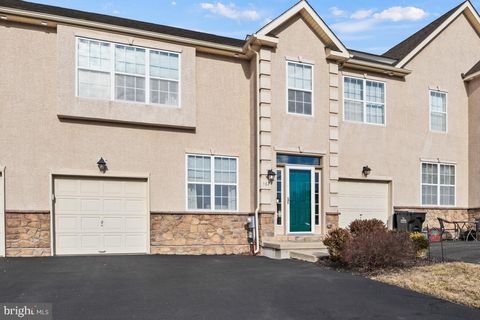 Photo of 367 Manor Circle, HARLEYSVILLE, PA 19438 (MLS # PAMC2165736)
