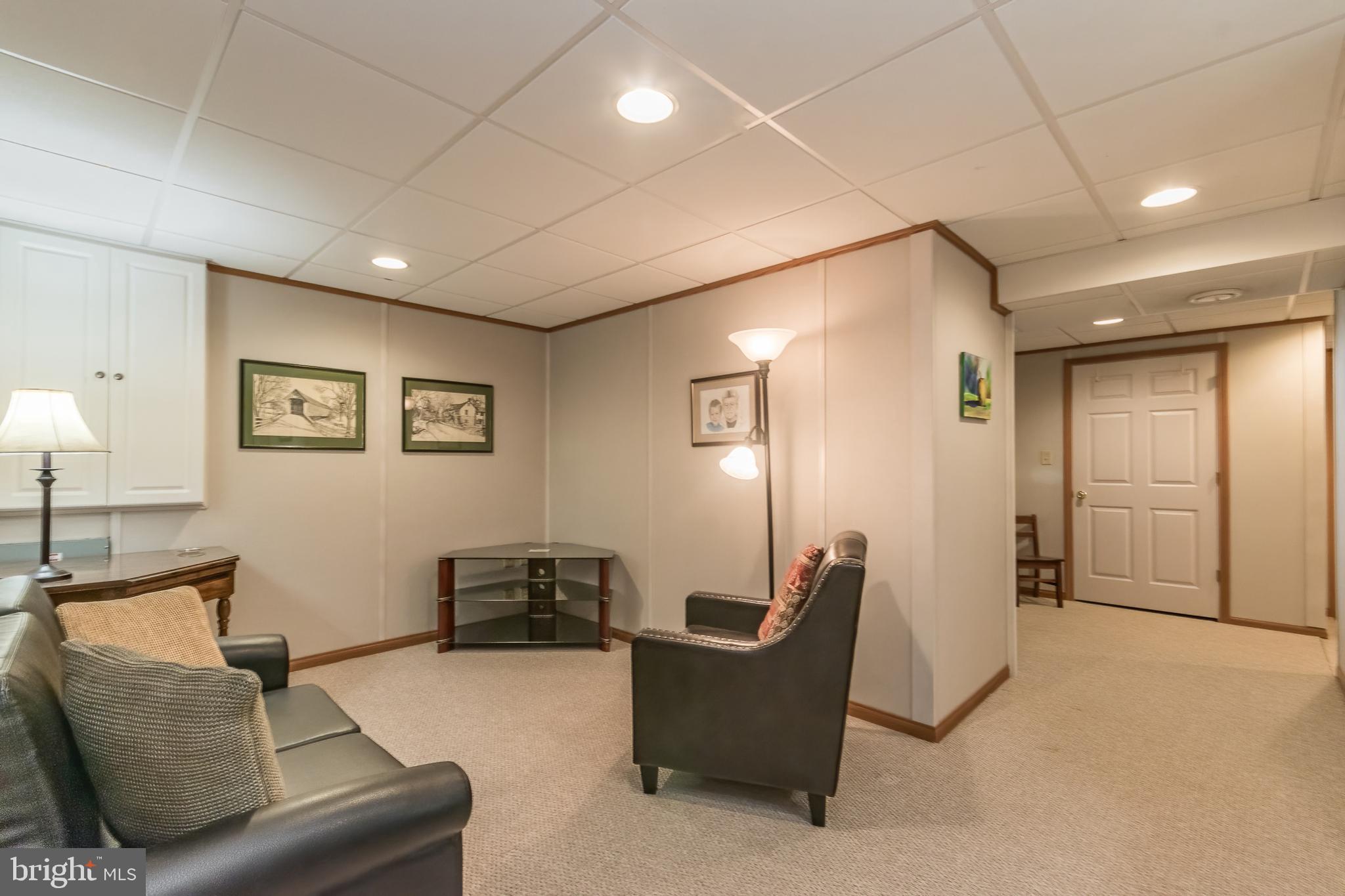 STEEPLE CHASE - Residential