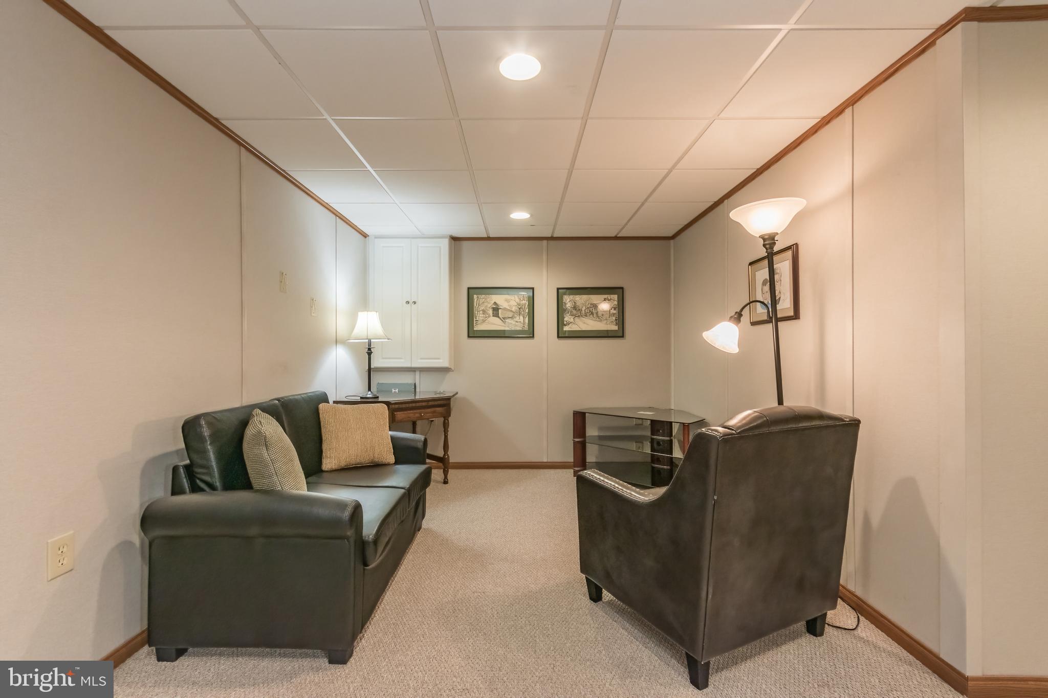 STEEPLE CHASE - Residential