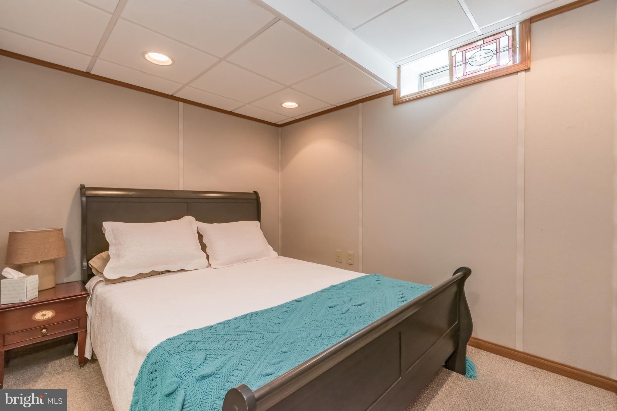 STEEPLE CHASE - Residential