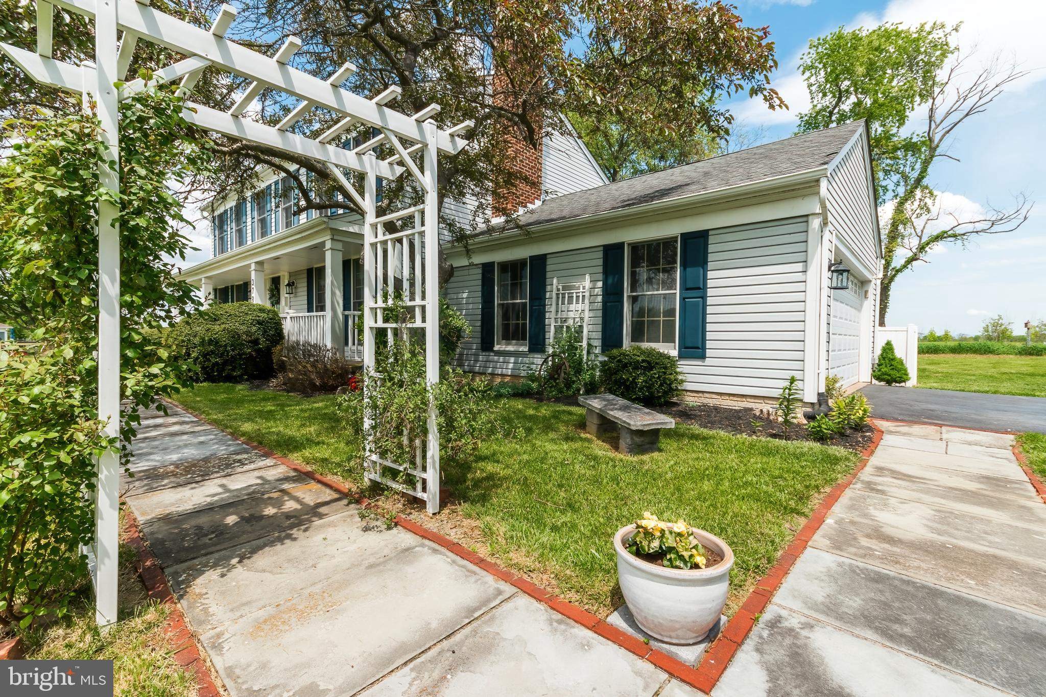 STEEPLE CHASE - Residential