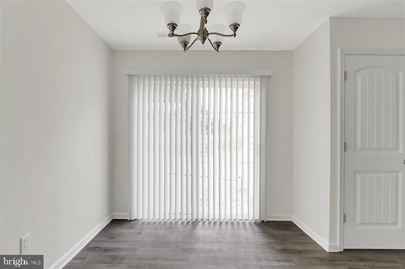 CREEKSIDE VILLAGE - Residential