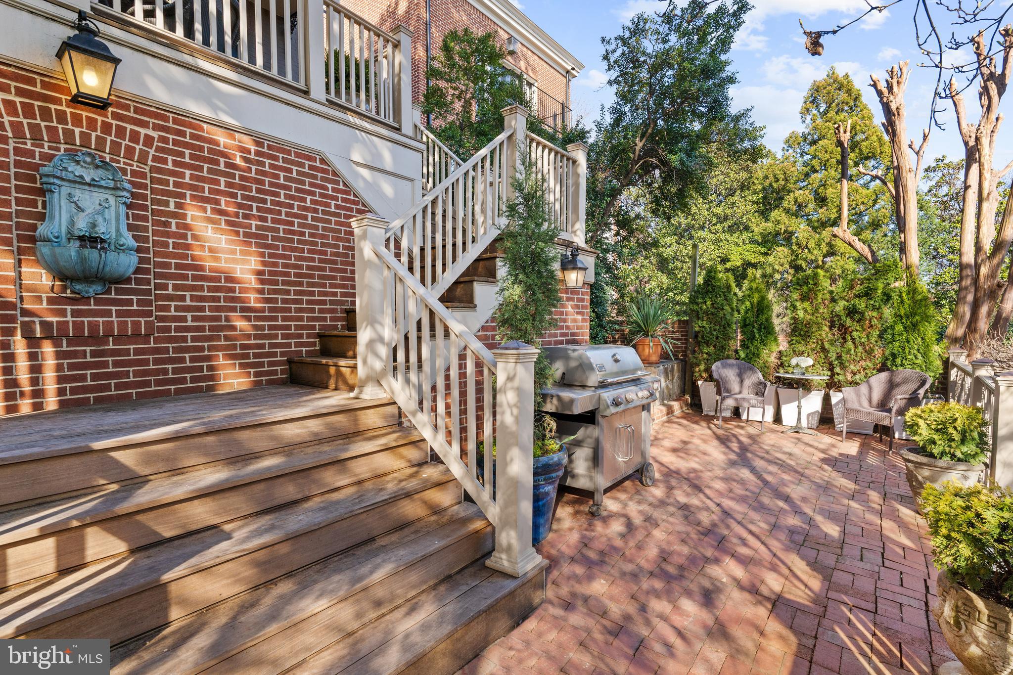 GEORGETOWN - Residential
