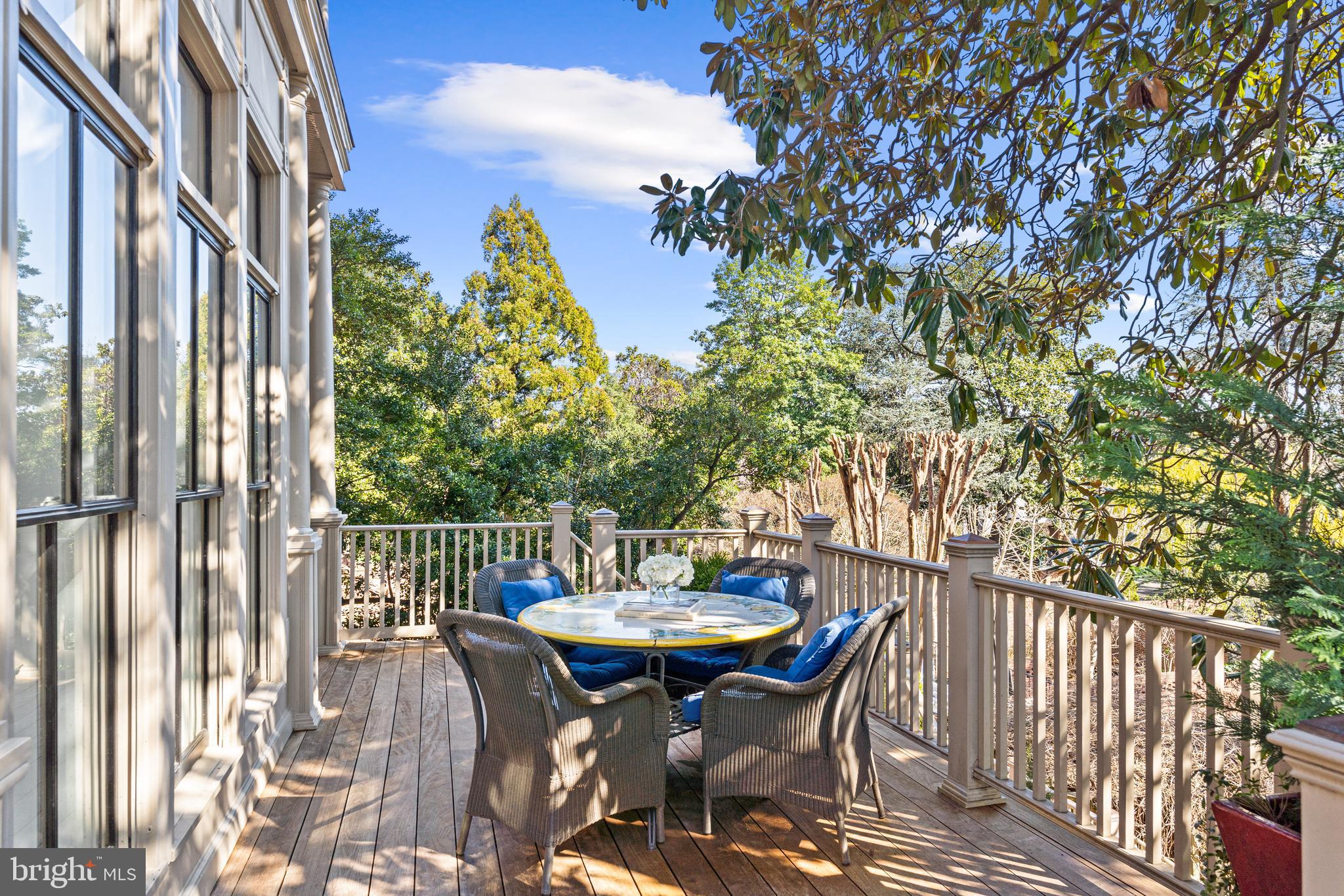 GEORGETOWN - Residential