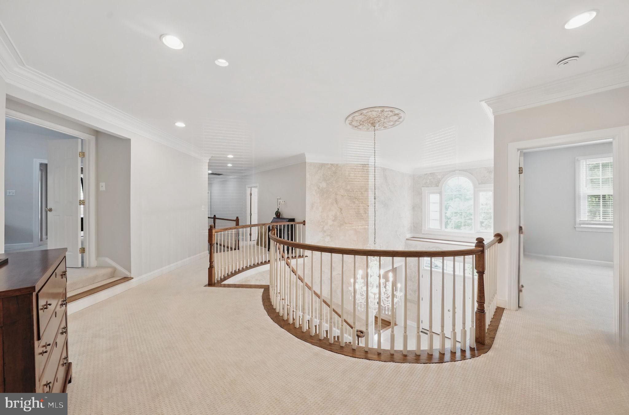 SOLITAIRE - Residential