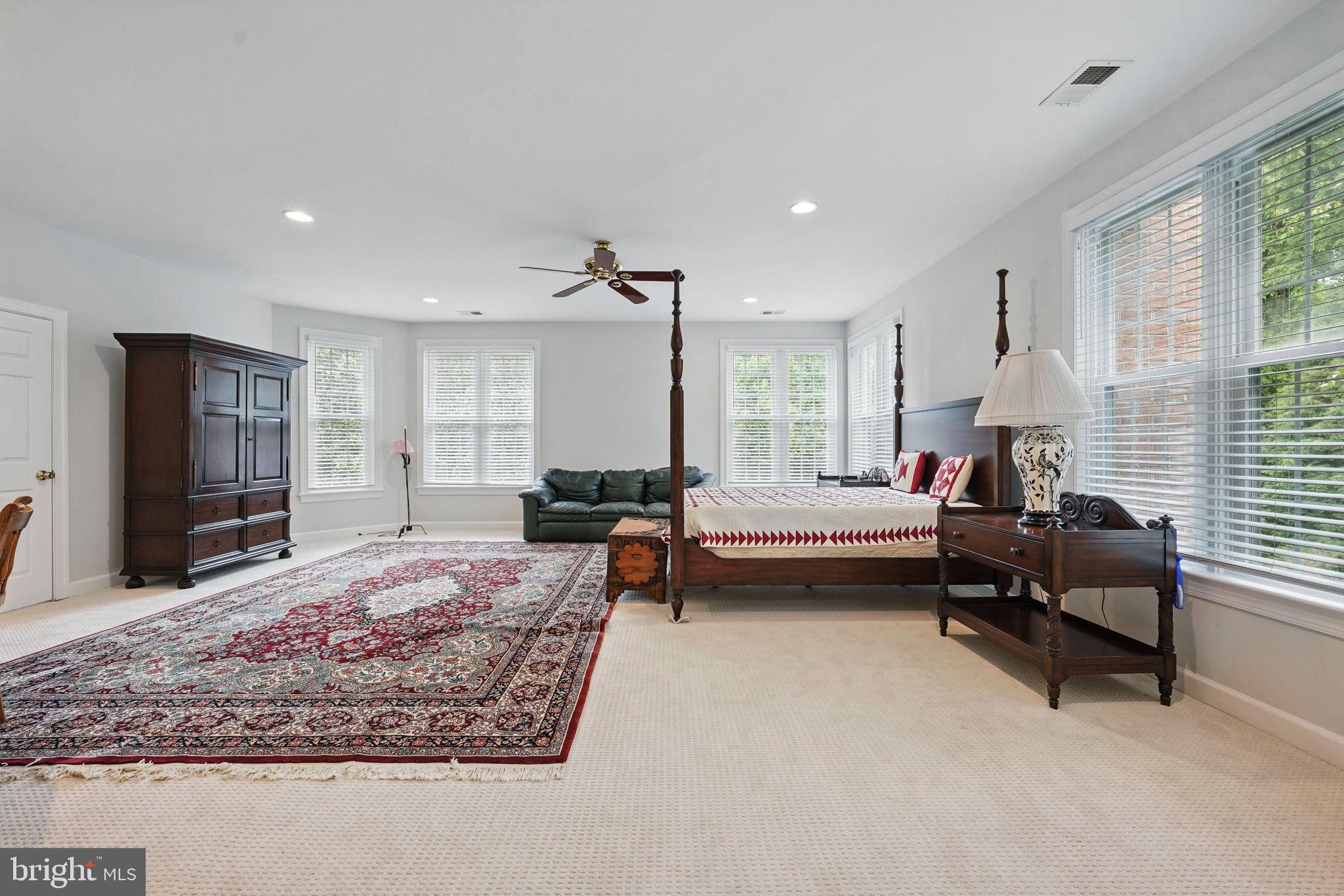 SOLITAIRE - Residential