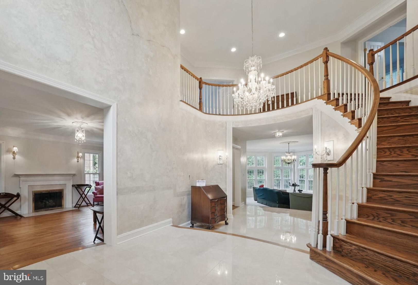 SOLITAIRE - Residential