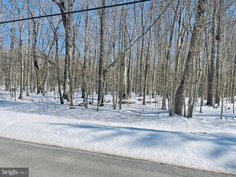 C476 CREEK VIEW DRIVE W GOULDSBORO PA 18424