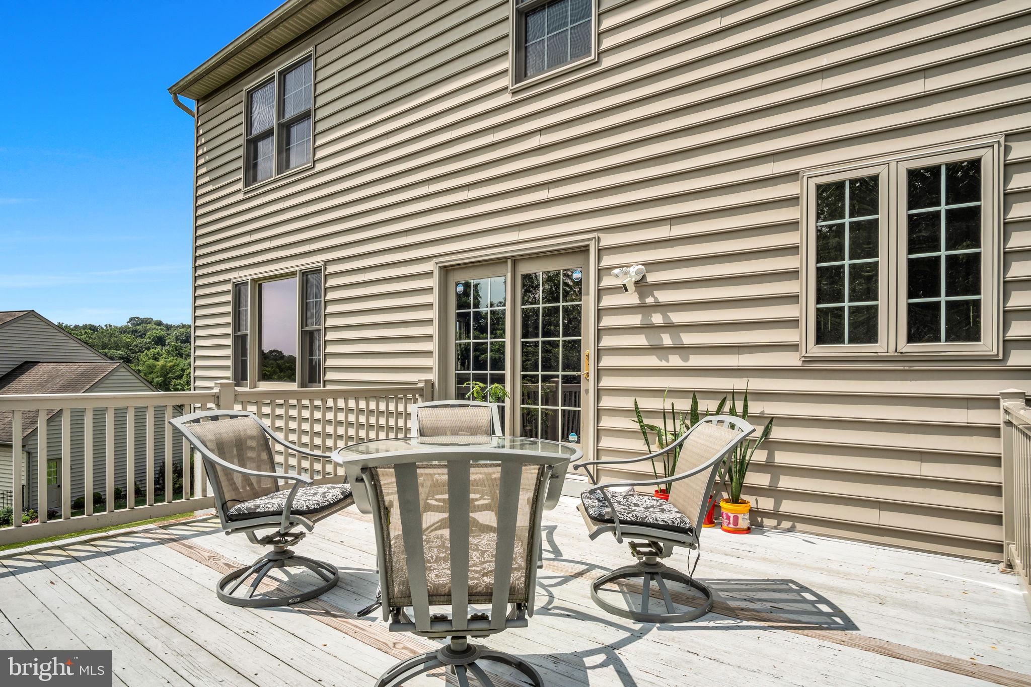 KENDALE OAKS - Residential