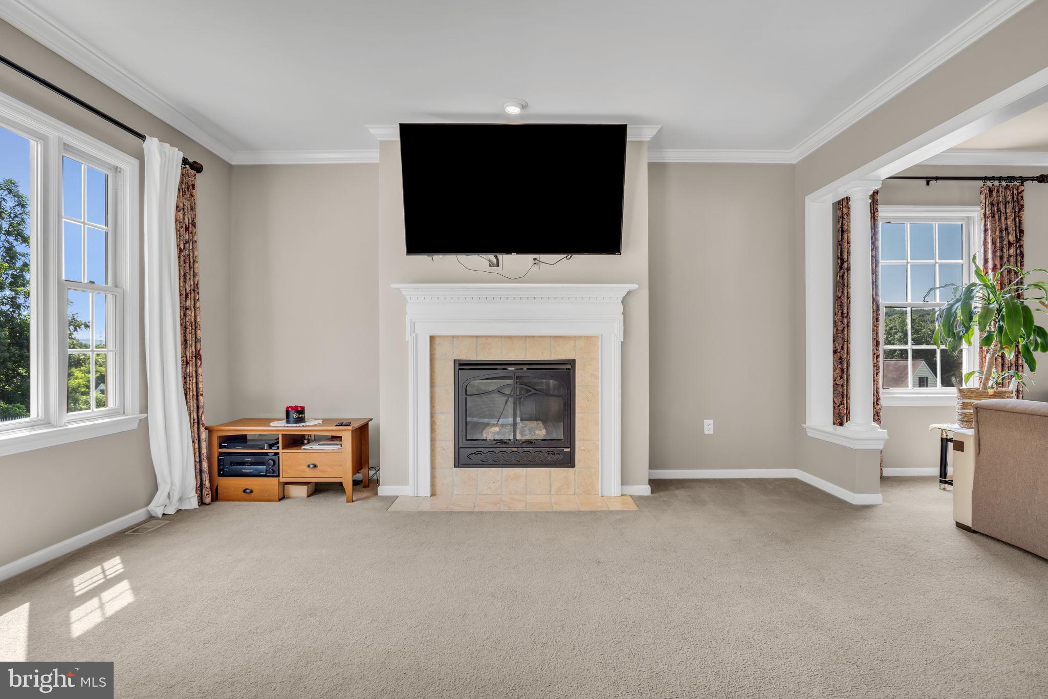 KENDALE OAKS - Residential