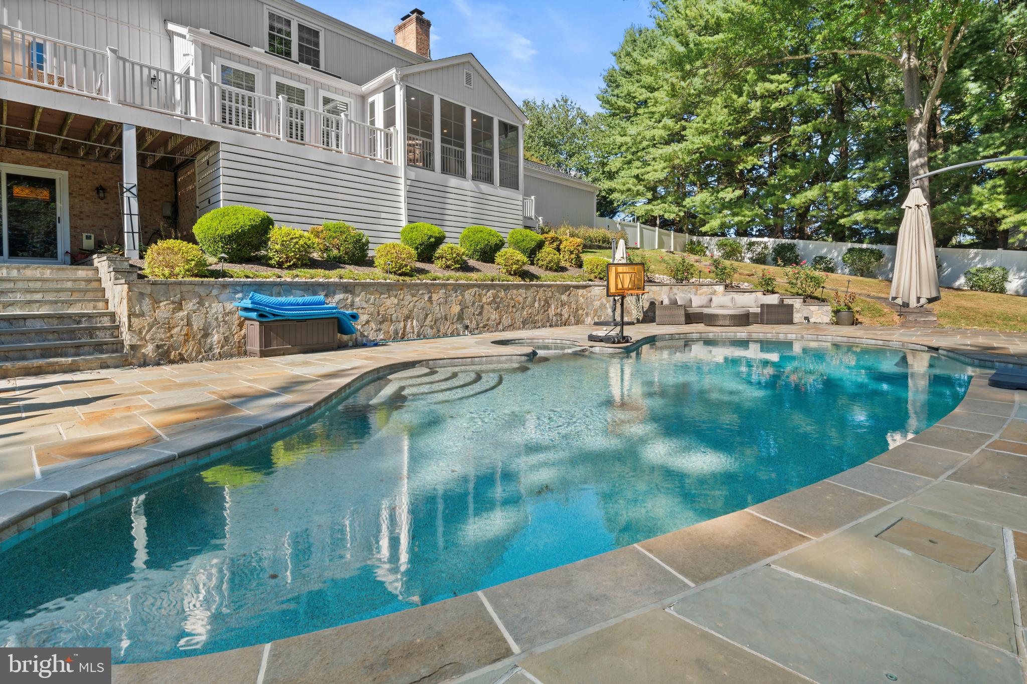 HIGHLANDS OF DARNESTOWN - Residential