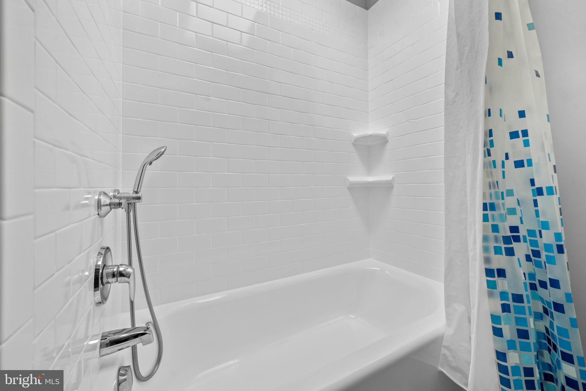 HIGHLANDS OF DARNESTOWN - Residential