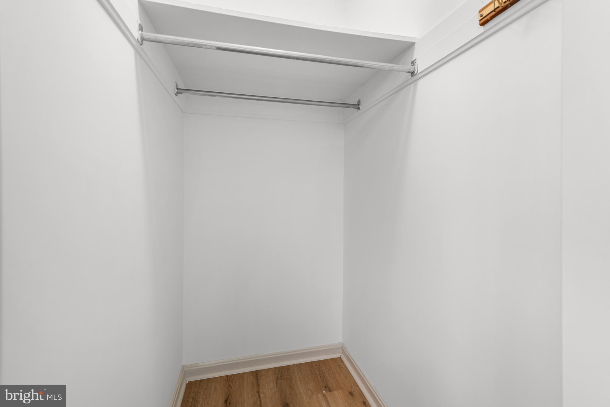 KENWOOD FOREST - Residential