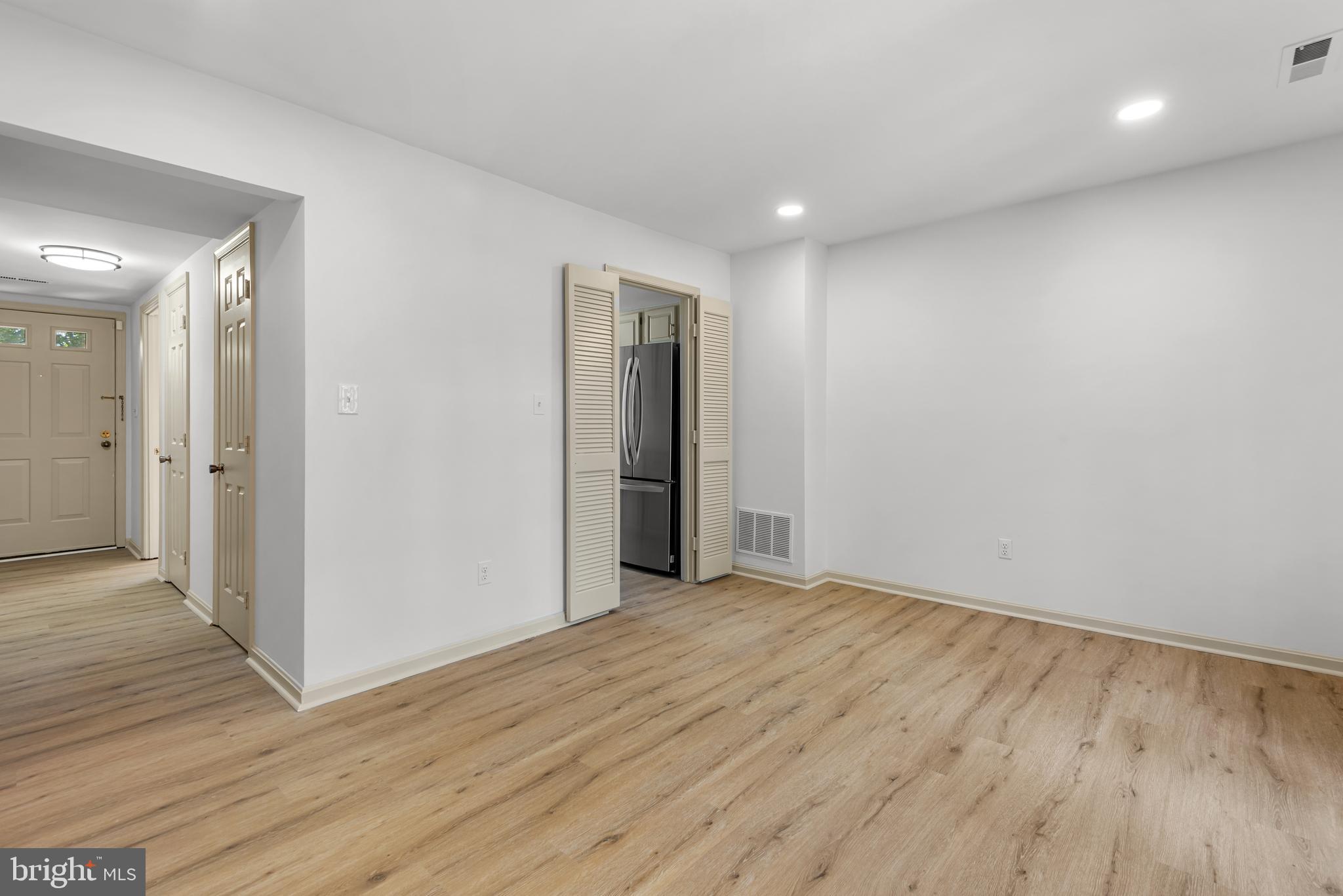 KENWOOD FOREST - Residential