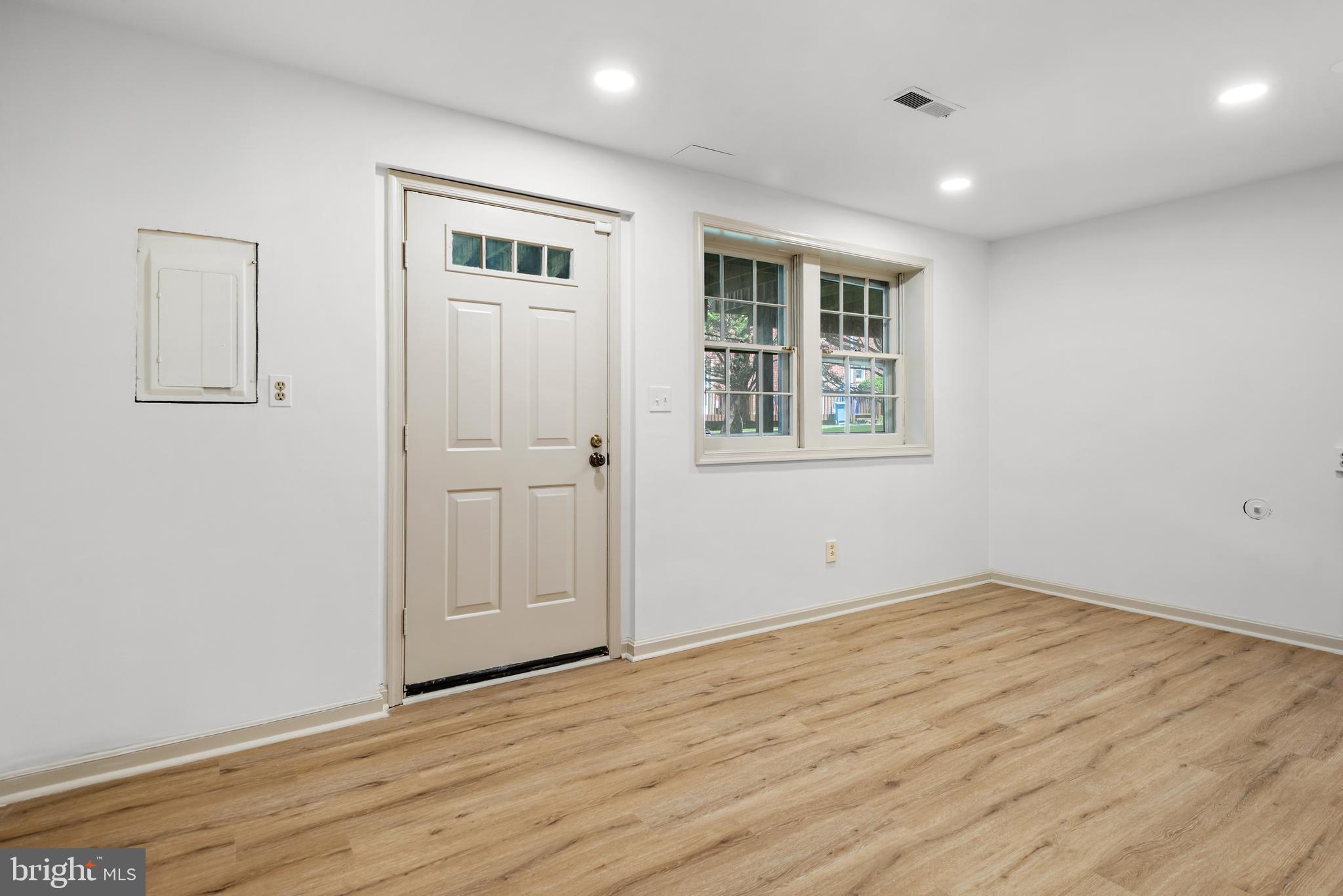 KENWOOD FOREST - Residential