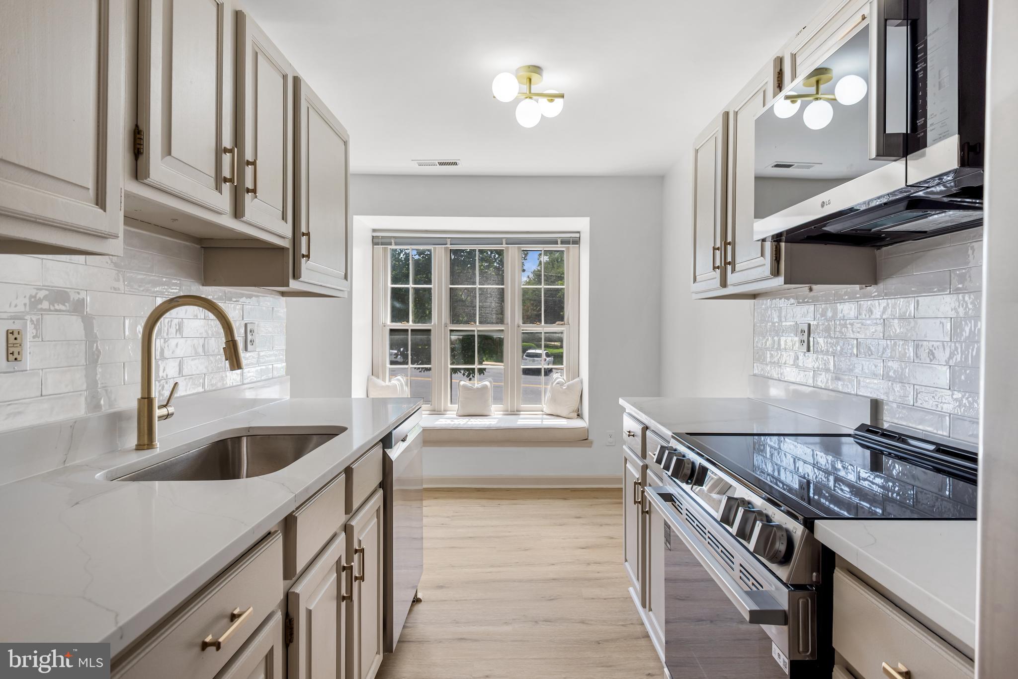 4875 CHEVY CHASE DRIVE 159