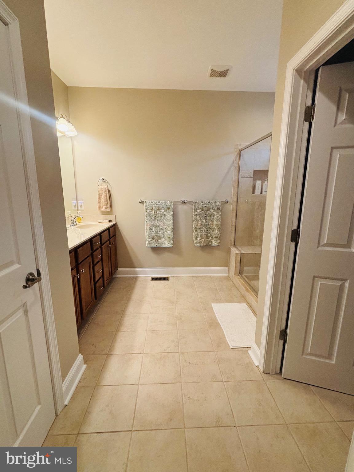 RETREAT AT LOVE CREEK - Residential Lease