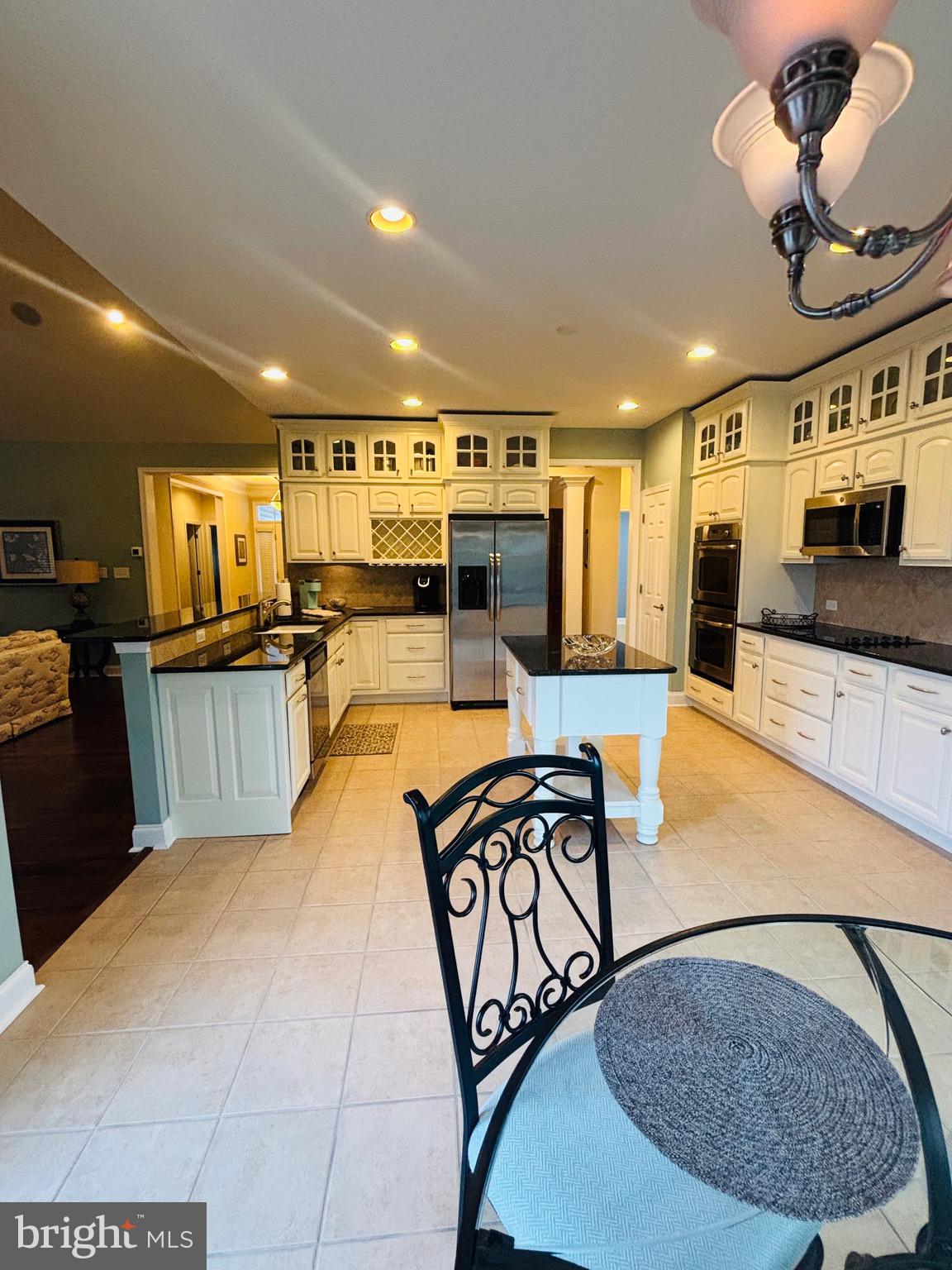 RETREAT AT LOVE CREEK - Residential Lease