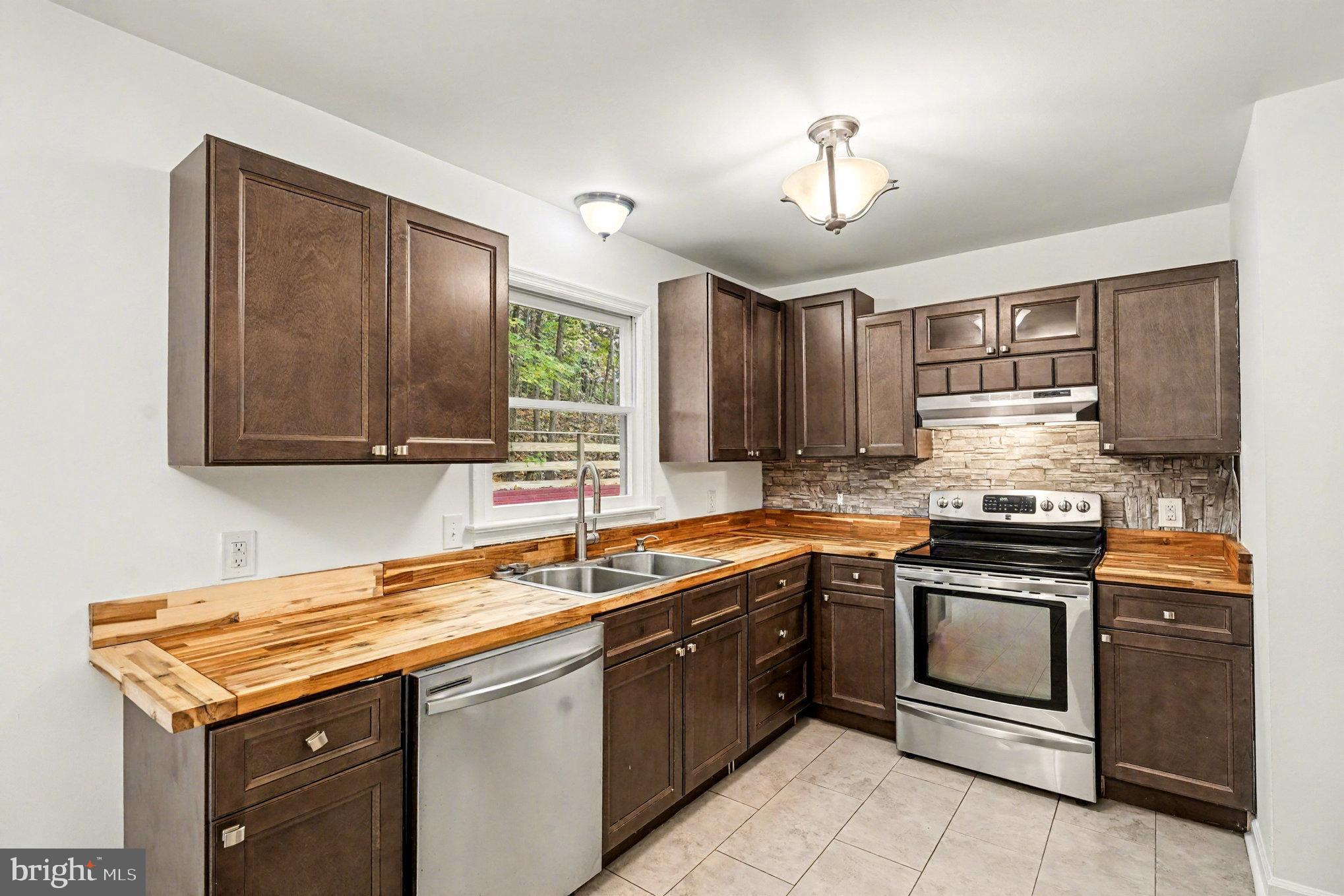 AQUIA HARBOUR - Residential