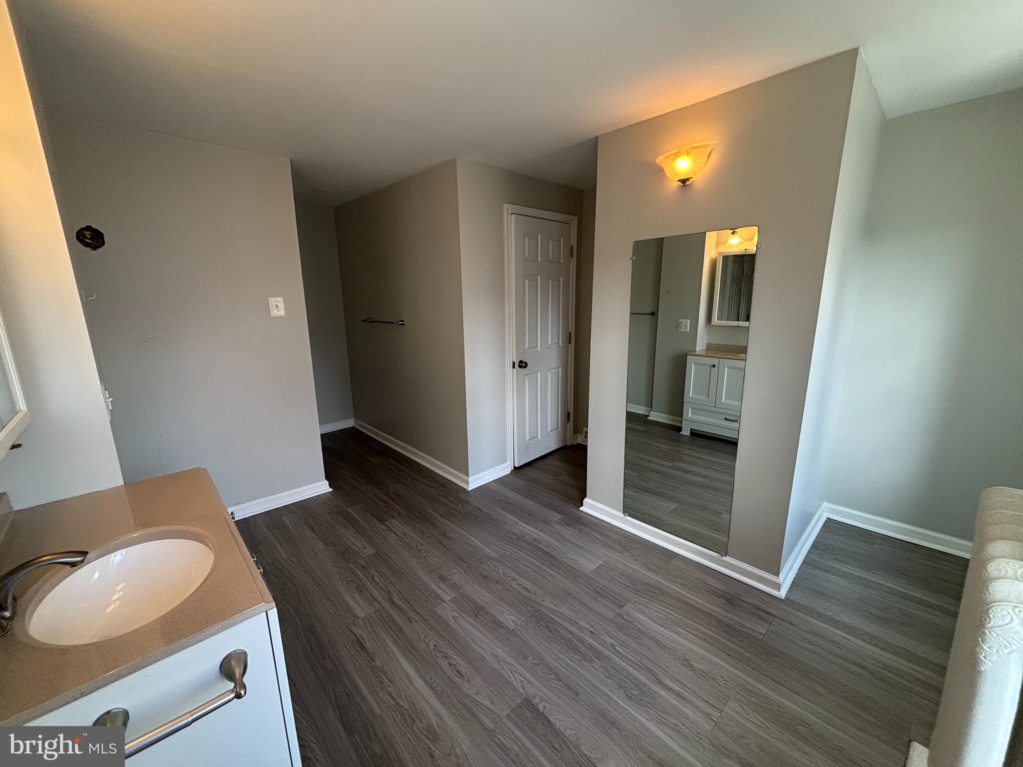 MANAYUNK - Residential Lease