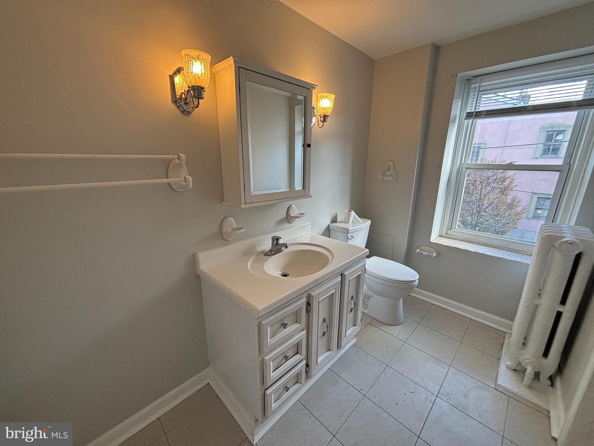 MANAYUNK - Residential Lease