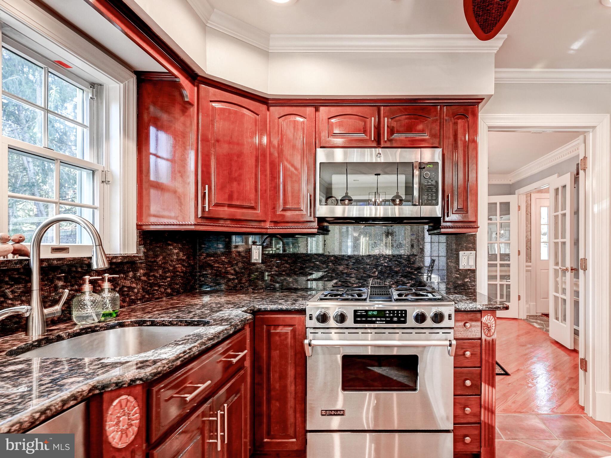 ASHLAND - Residential