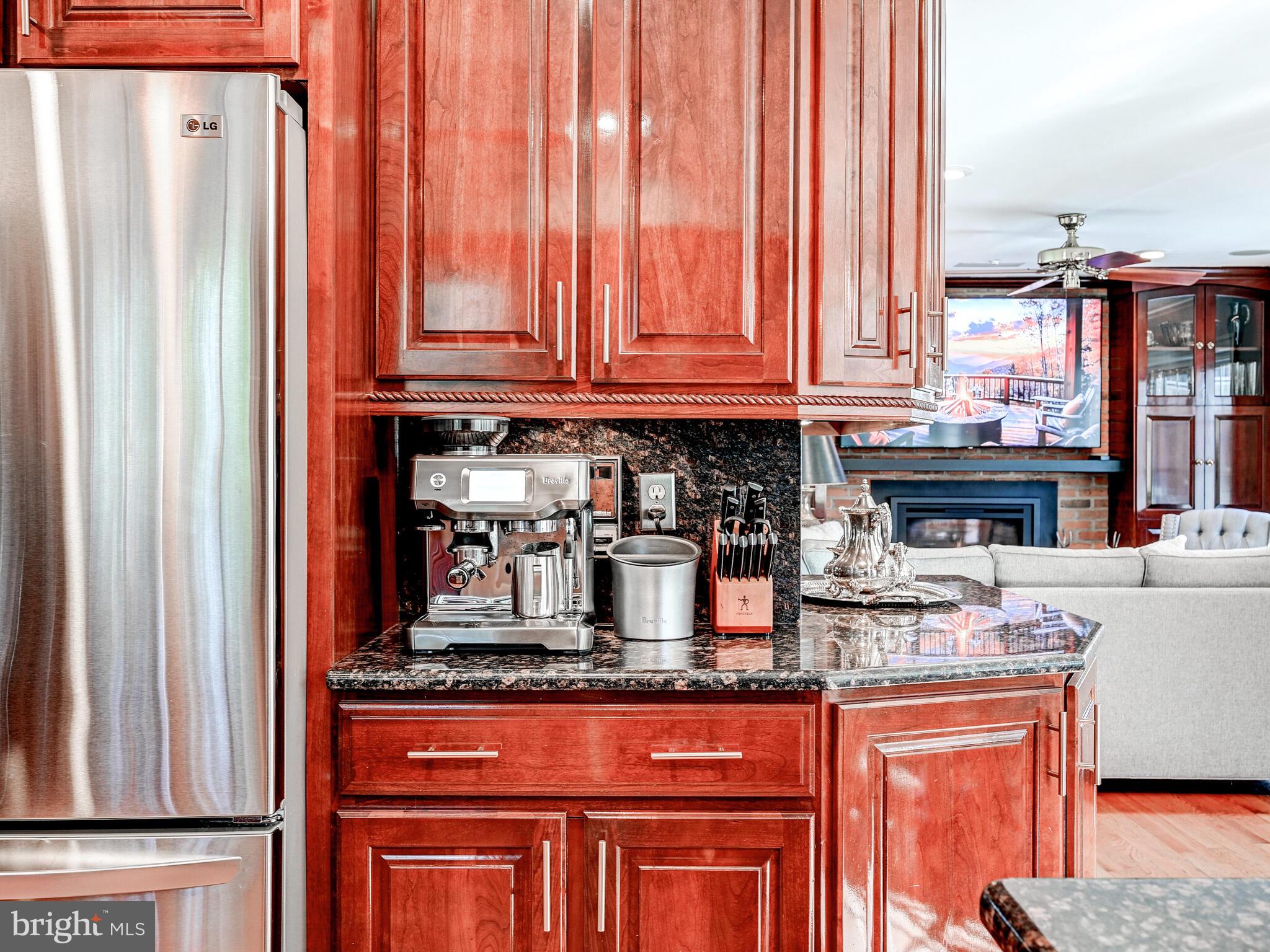 ASHLAND - Residential