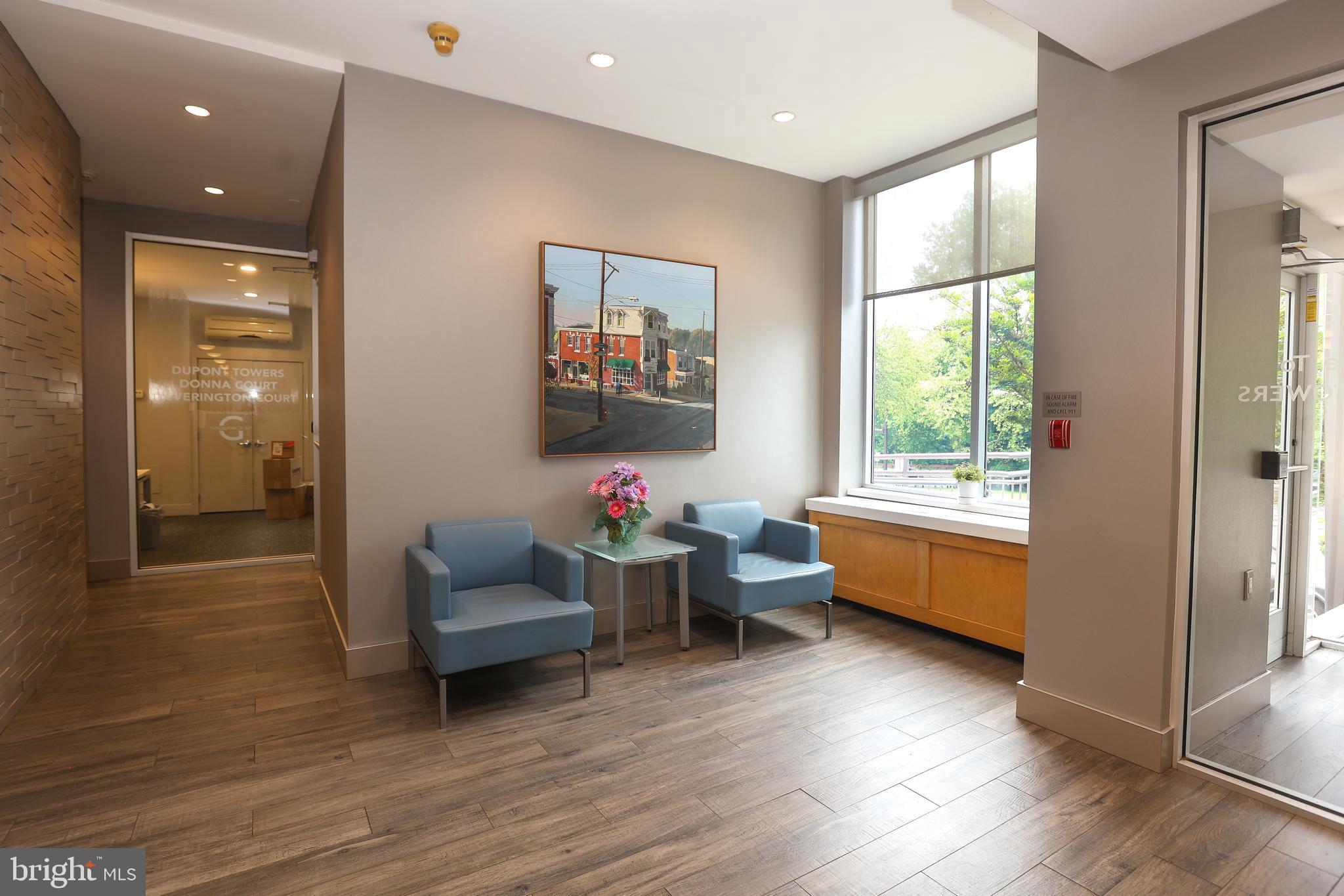 ROXBOROUGH - Residential Lease