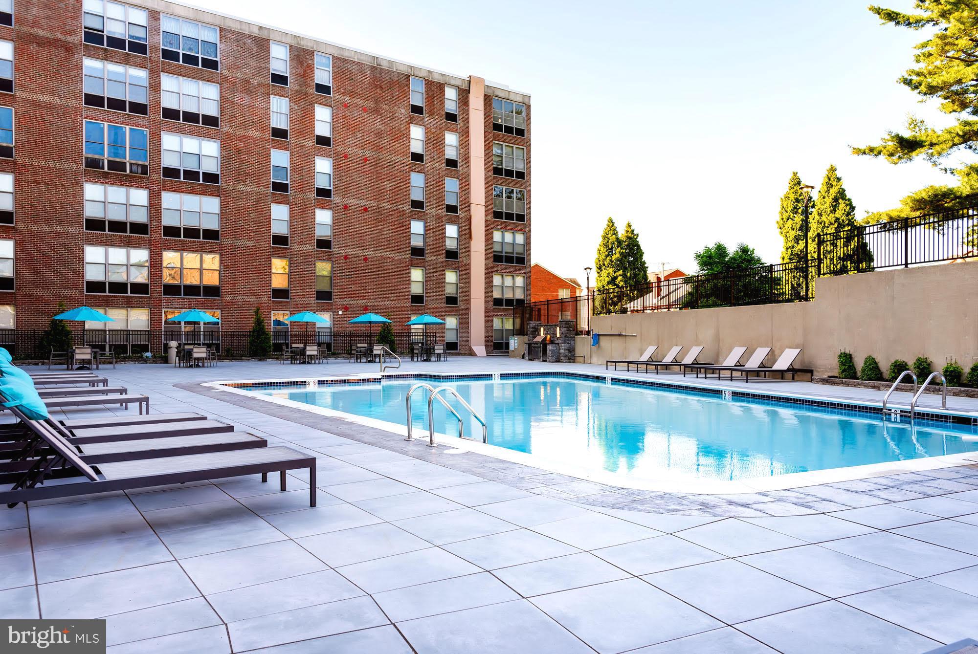 ROXBOROUGH - Residential Lease