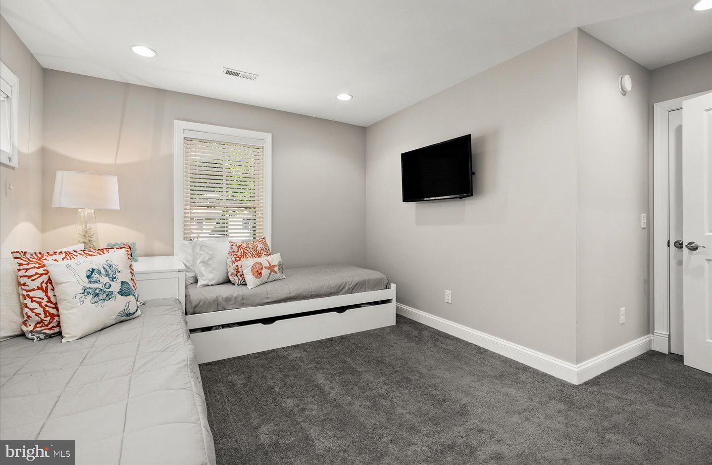 NORTH REHOBOTH - Residential