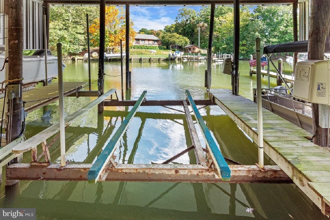 TWIN COVE - Residential