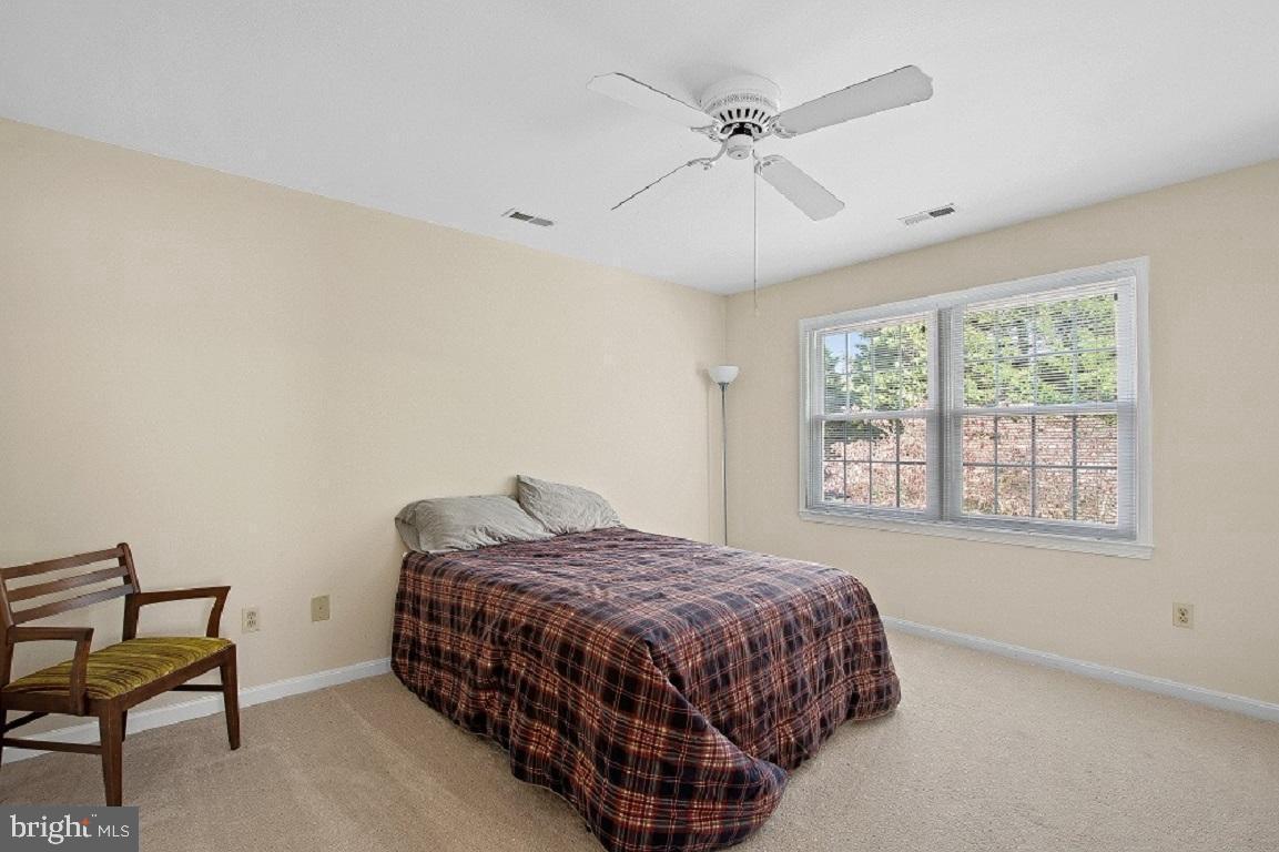 TWIN COVE - Residential