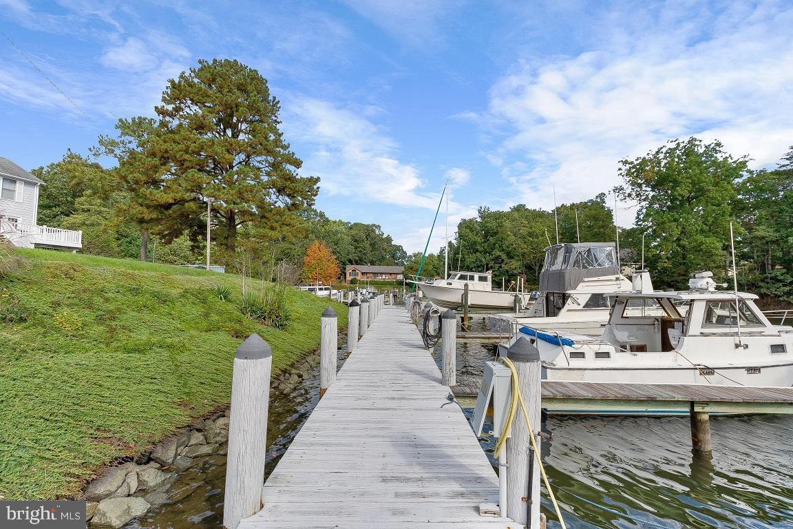 TWIN COVE - Residential