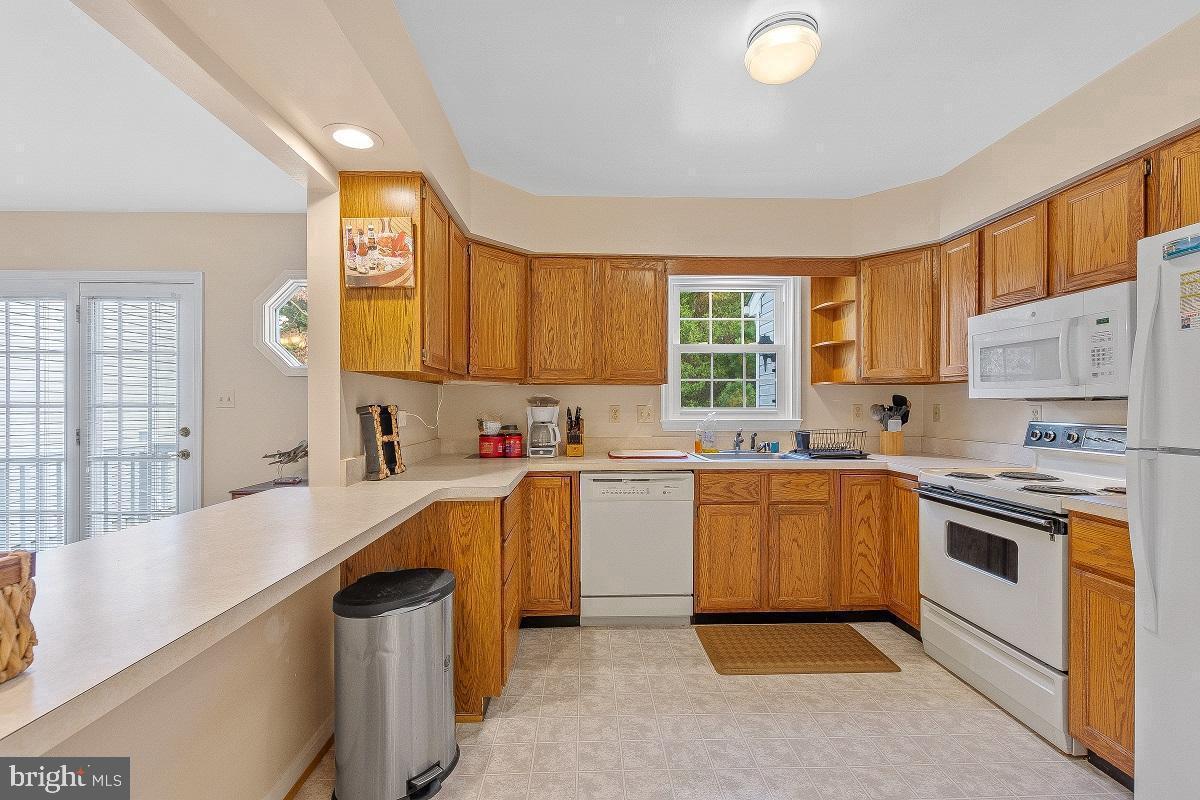 TWIN COVE - Residential