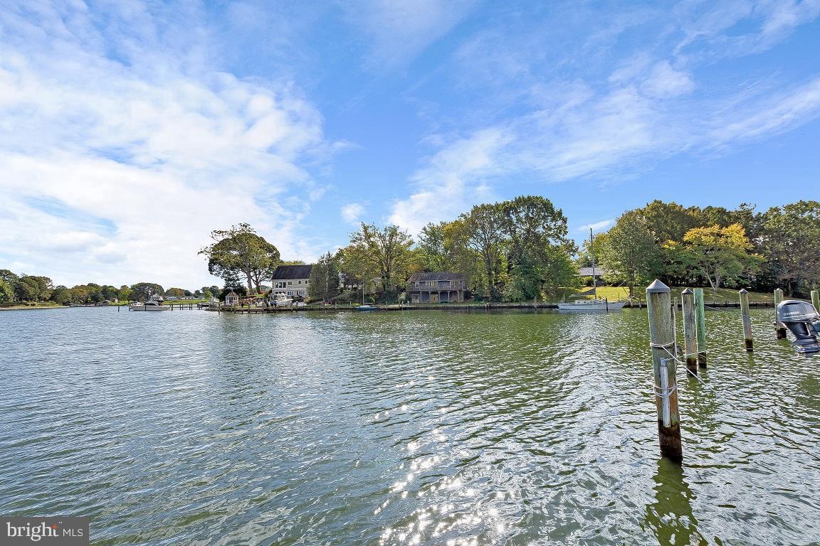 TWIN COVE - Residential