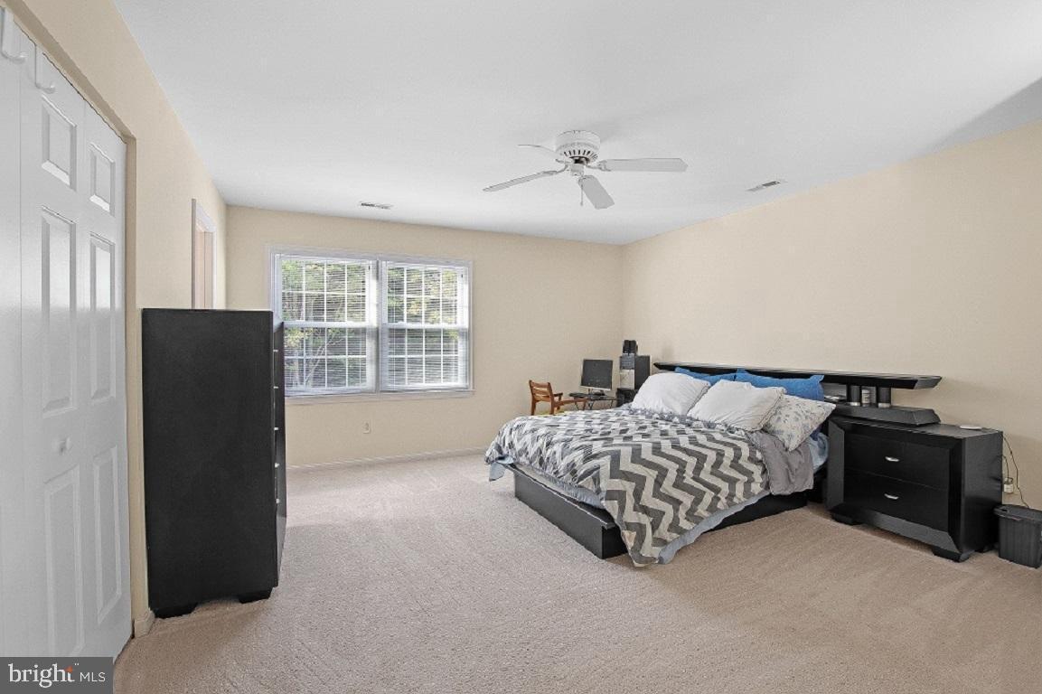 TWIN COVE - Residential