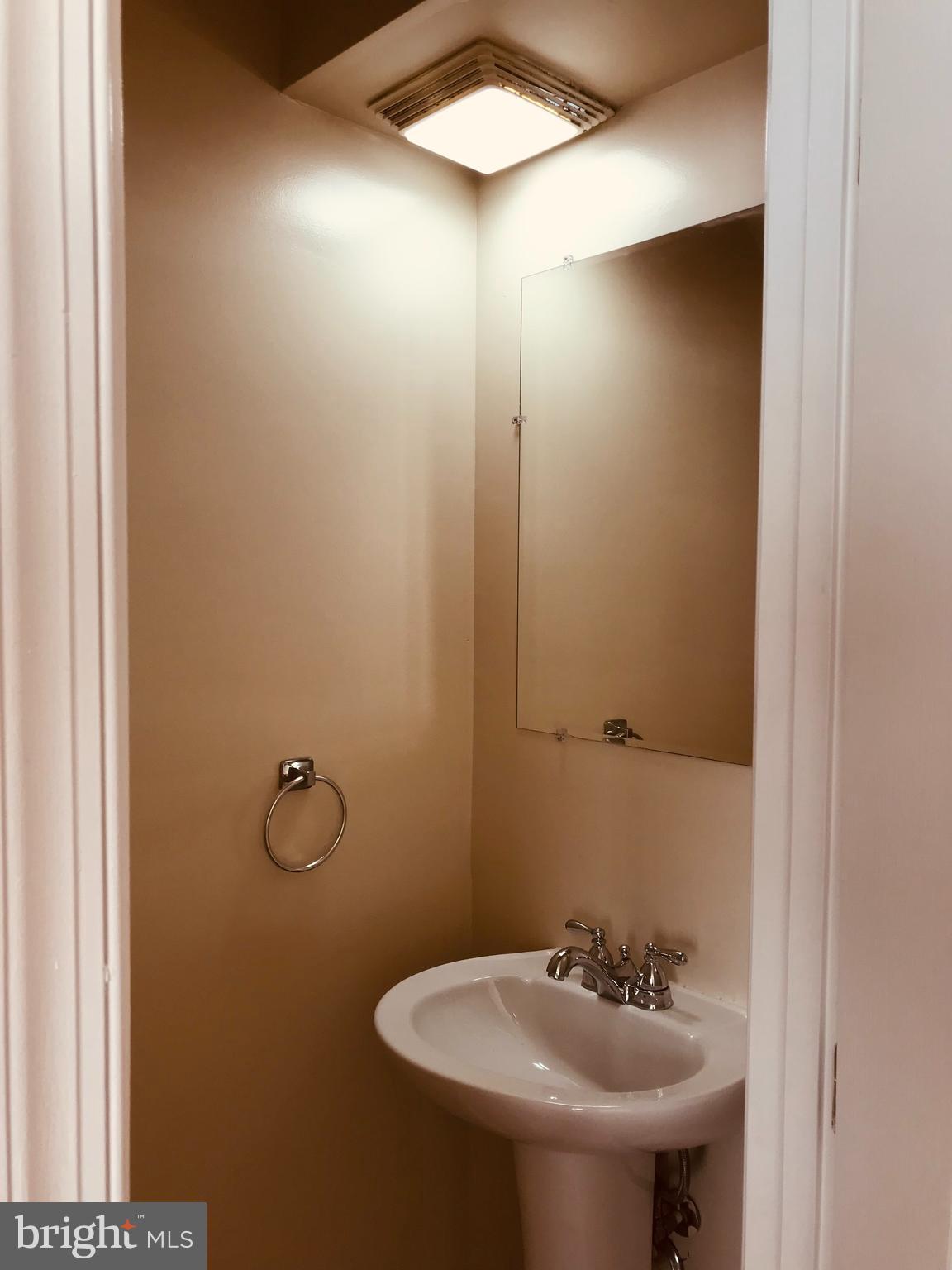 HIGHLAND AT LANDOVER STATION - Residential Lease