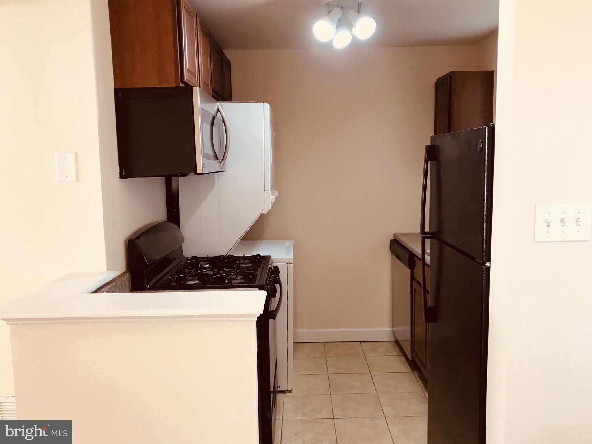 HIGHLAND AT LANDOVER STATION - Residential Lease