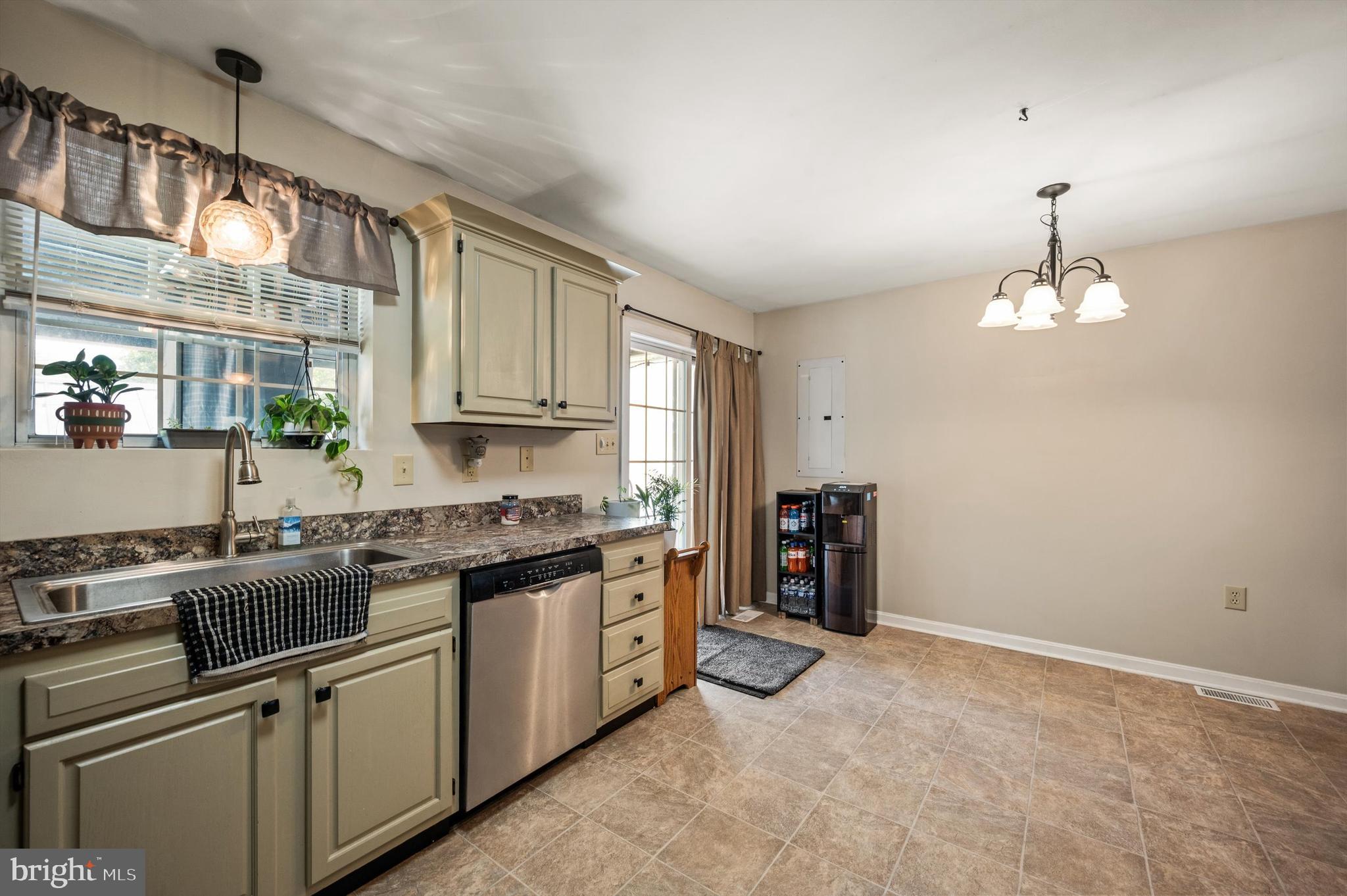 BERKELEY PLACE - Residential