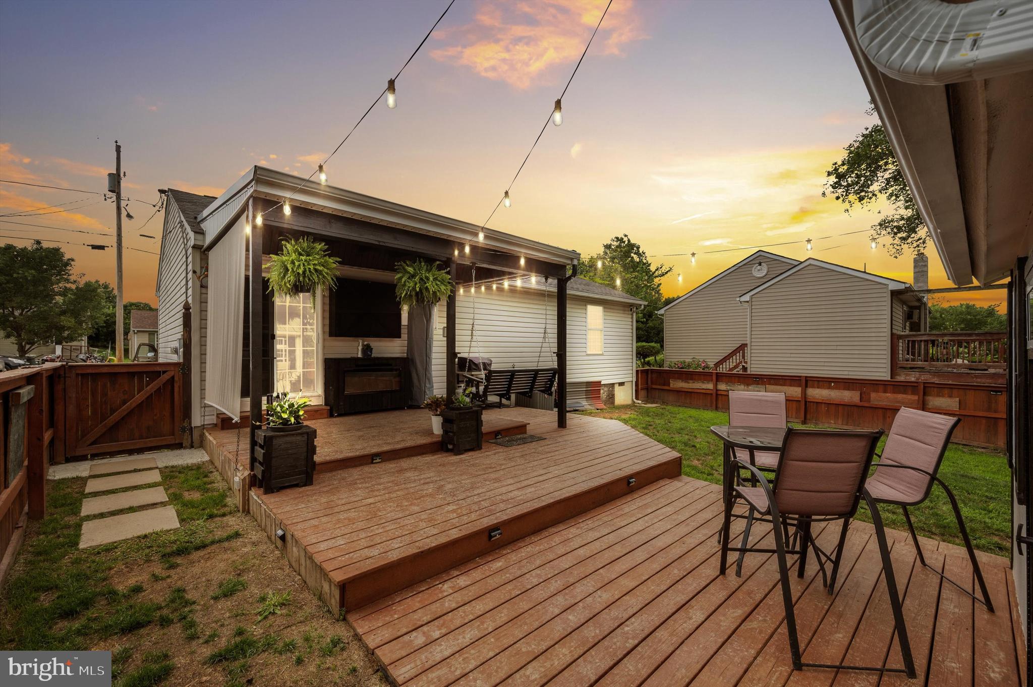 BERKELEY PLACE - Residential