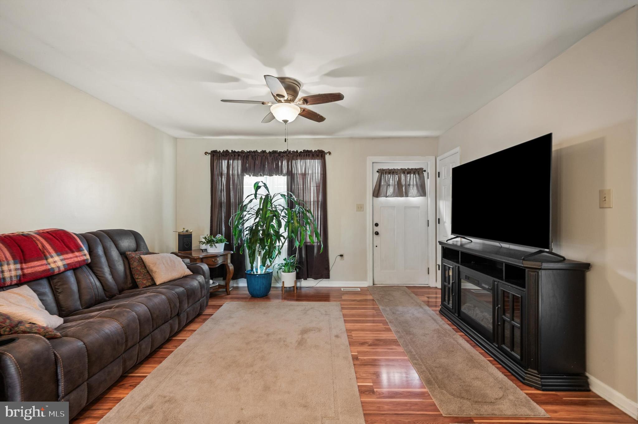 BERKELEY PLACE - Residential