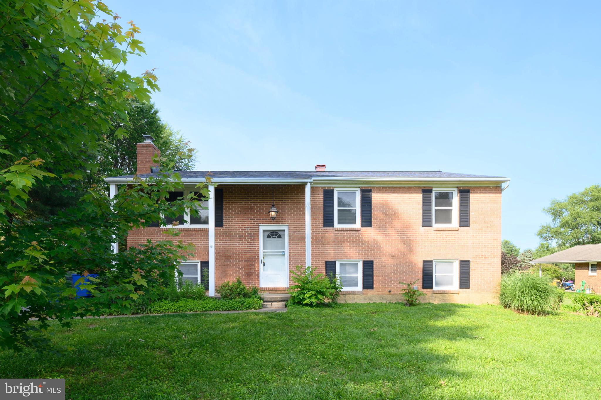 102 ROOSEVELT ROAD