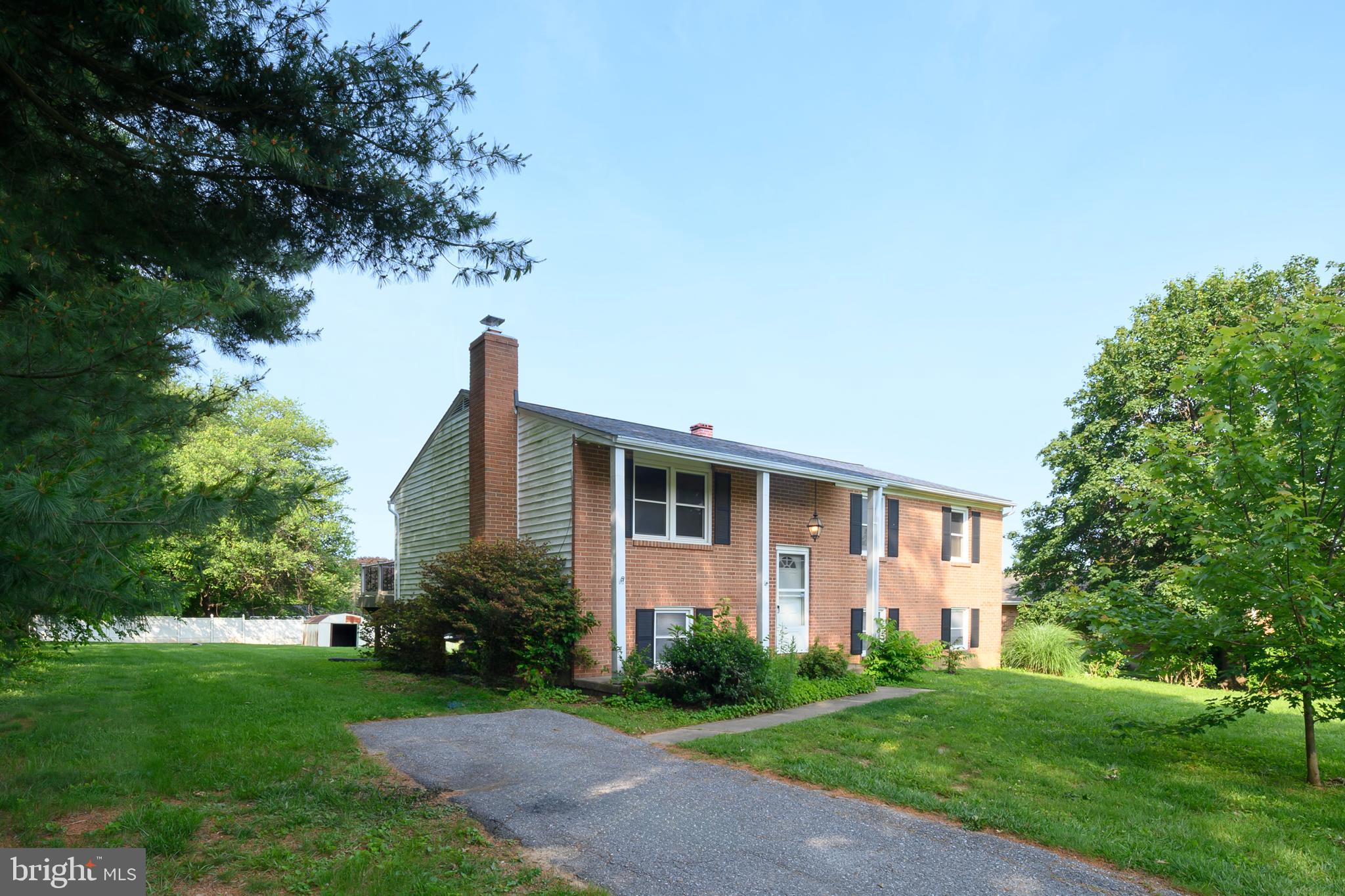 102 ROOSEVELT ROAD