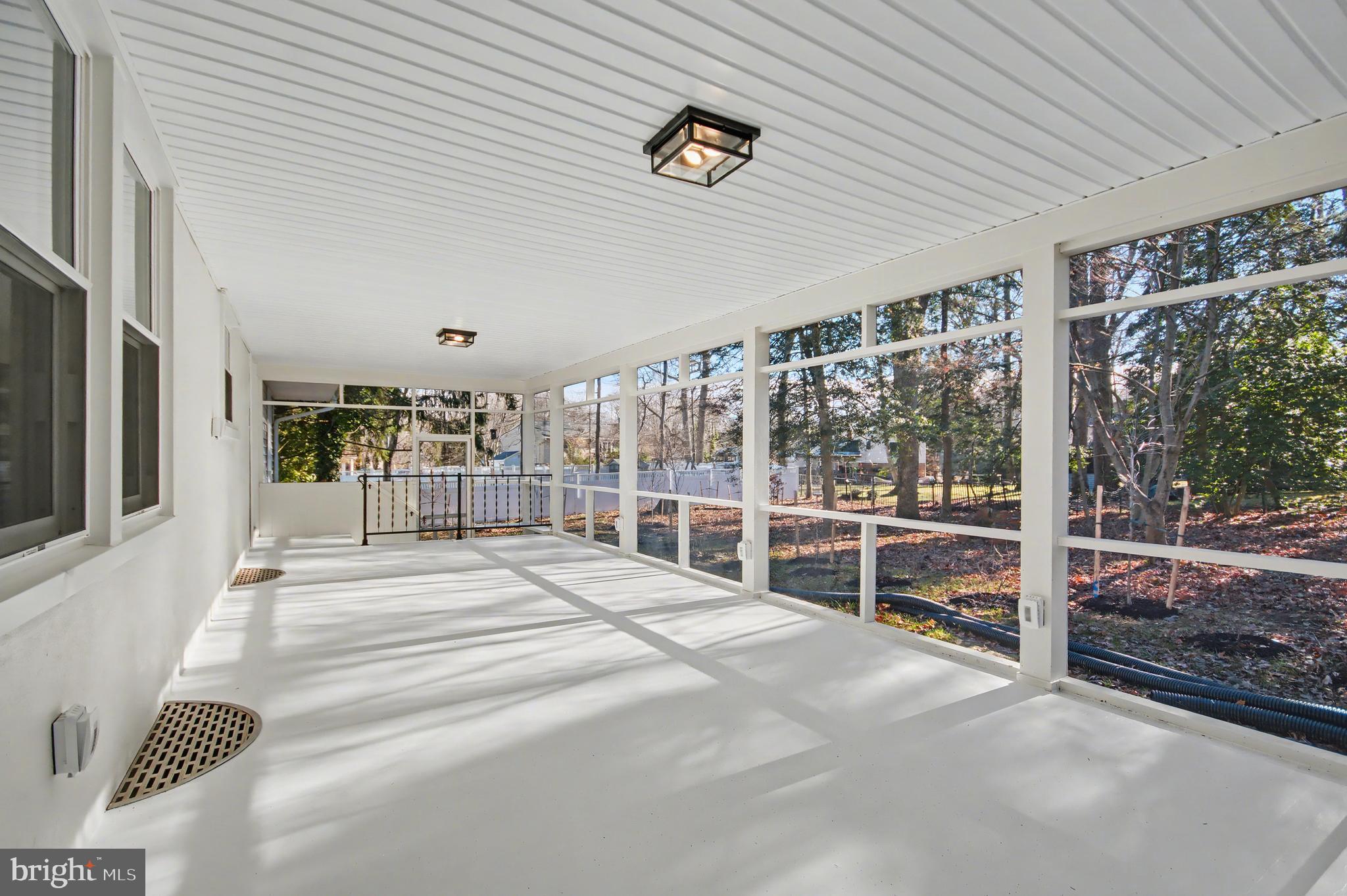 HILLSMERE ESTATES - Residential