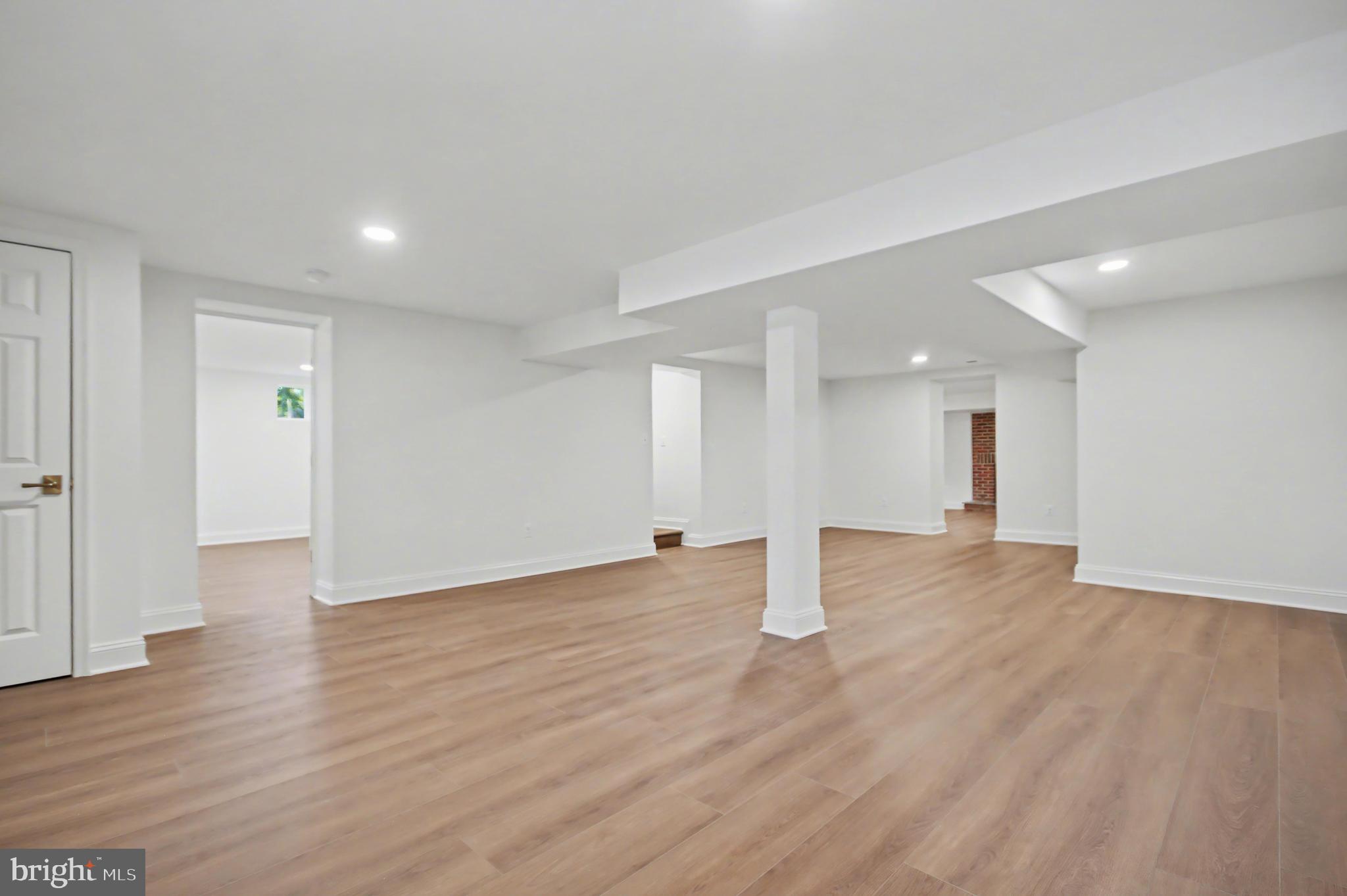 HILLSMERE ESTATES - Residential