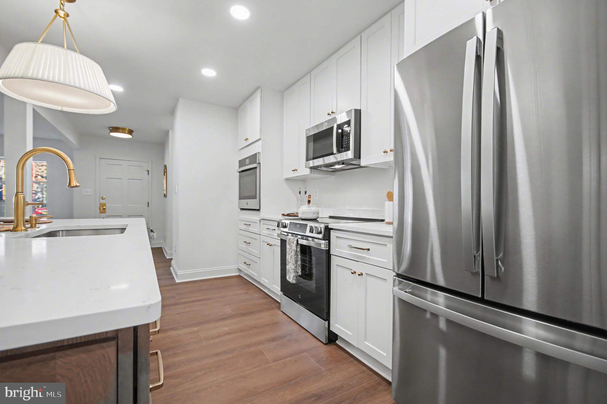 HILLSMERE ESTATES - Residential