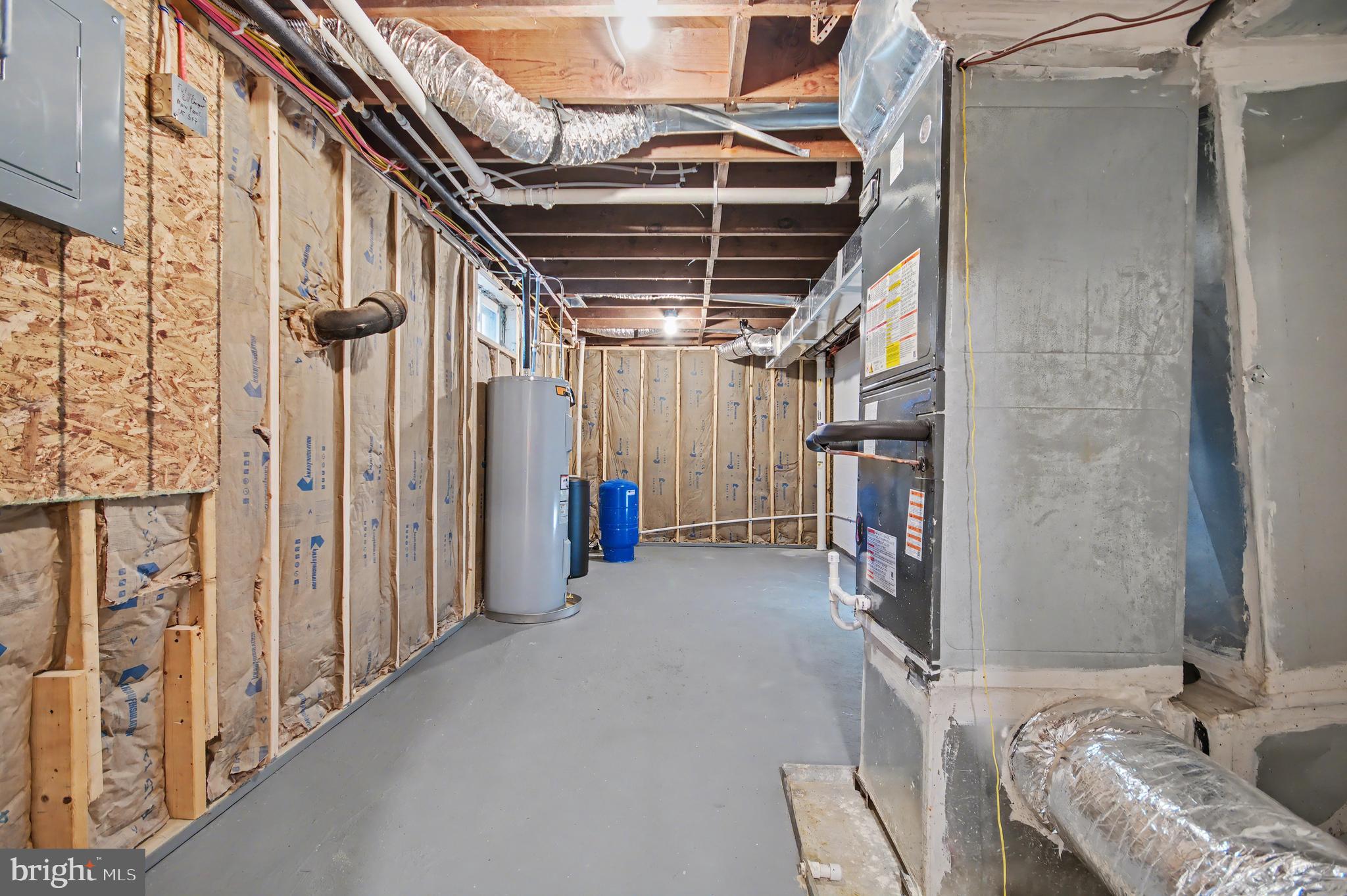 HILLSMERE ESTATES - Residential