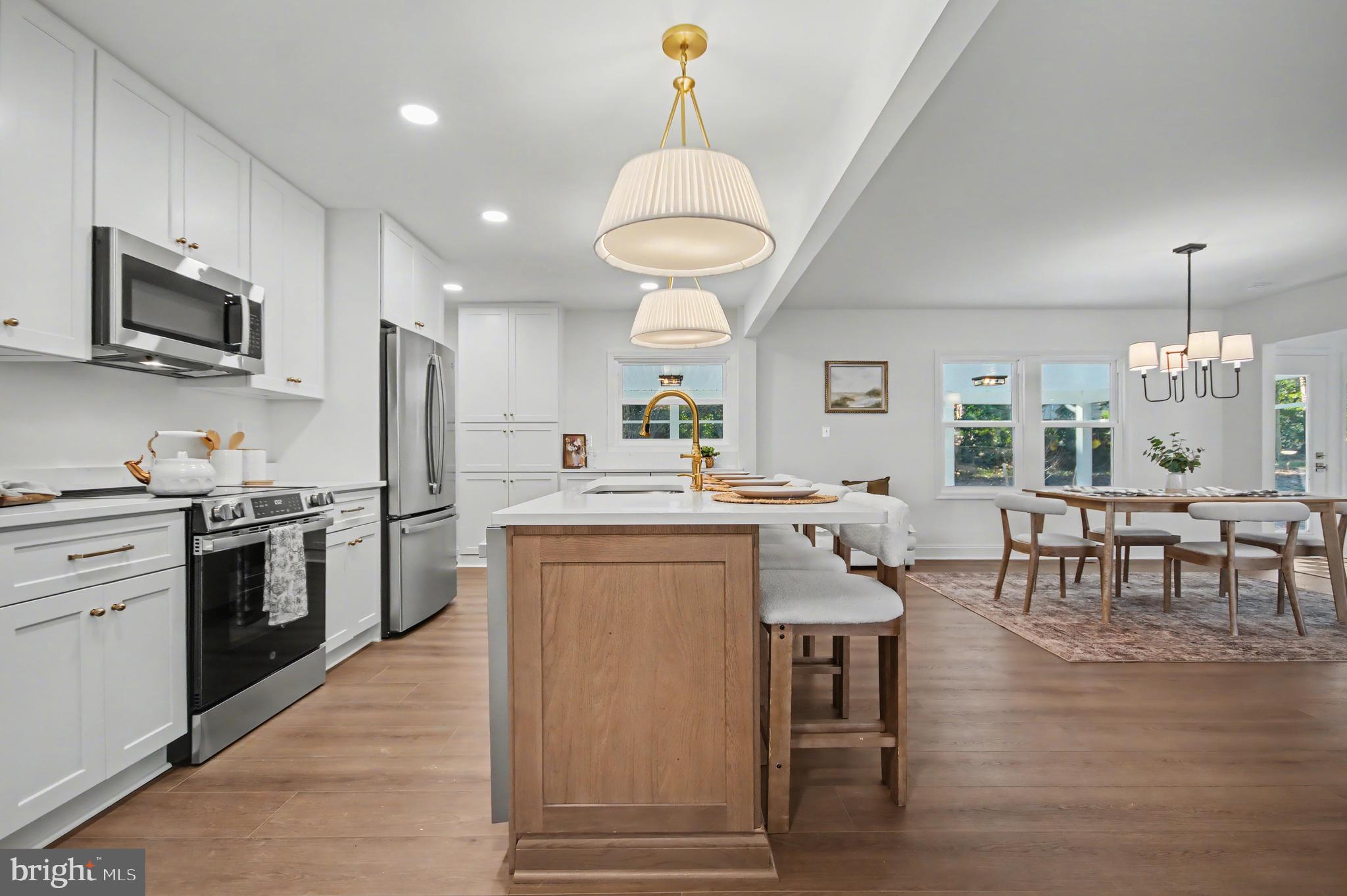 HILLSMERE ESTATES - Residential