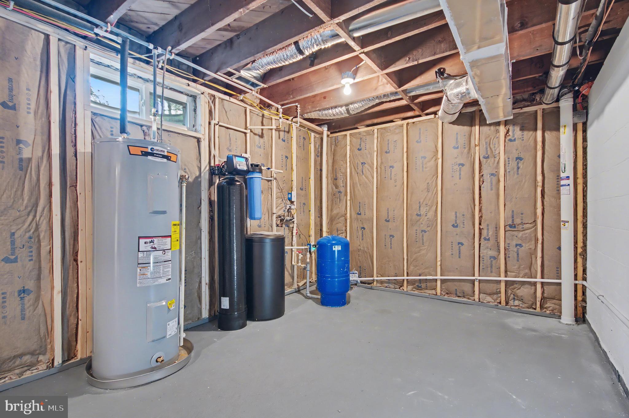 HILLSMERE ESTATES - Residential